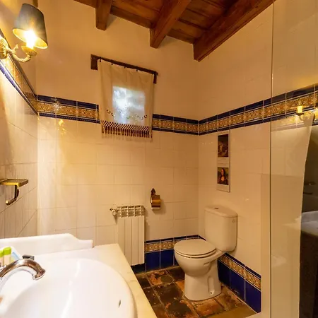 Hospedium Rural Isabel La Catolica Hotel