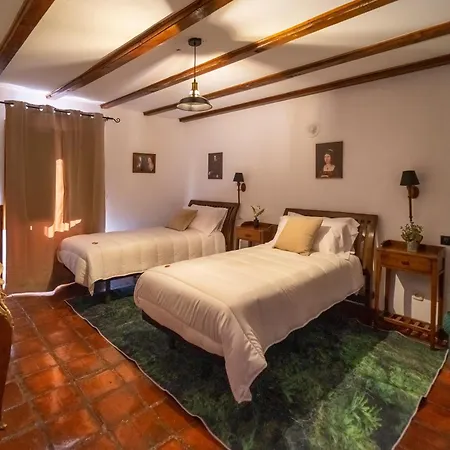 Hospedium Rural Isabel La Catolica Hotel 2*