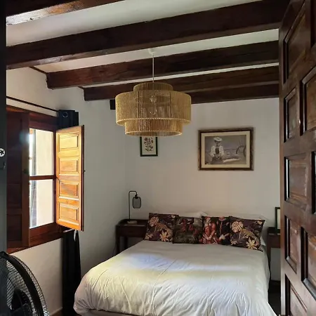 Hospedium Isabel La Catolica Otel 2*