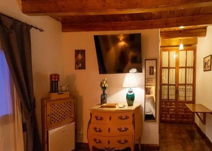 Hospedium Rural Isabel La Catolica 2*