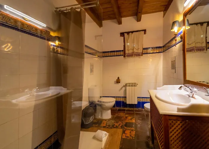 Отель Hospedium Rural Isabel La Catolica